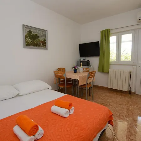 Milat Apartamento Kaštela